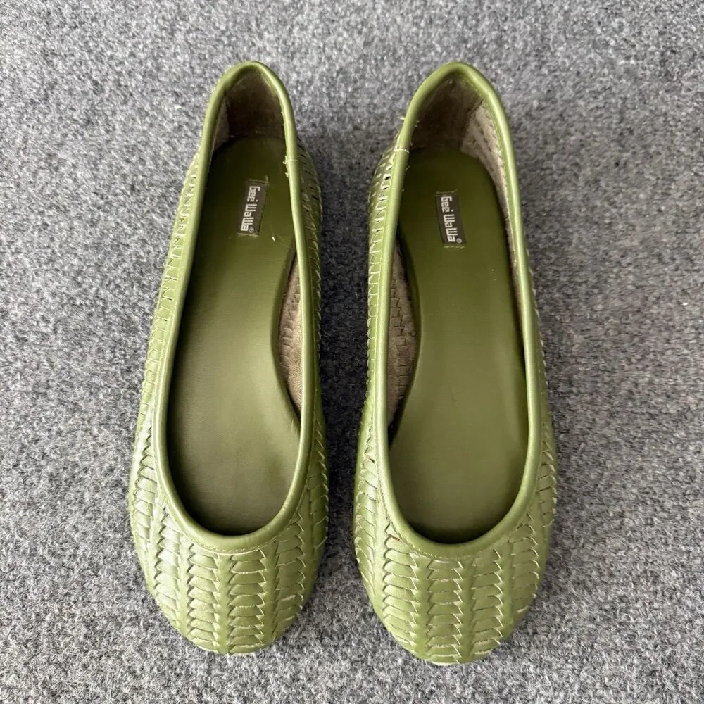 Gee WaWa Olive Green Woven Leather Round Toe Ballet Flats Comfort Shoes 9.5